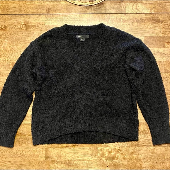 Sanctuary Black Long Sleeve Plush V-neck Sweater size Small - Picture 6 of 11